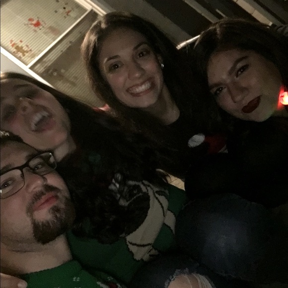 Meet your Posher, Janae - Picture 1 of 1